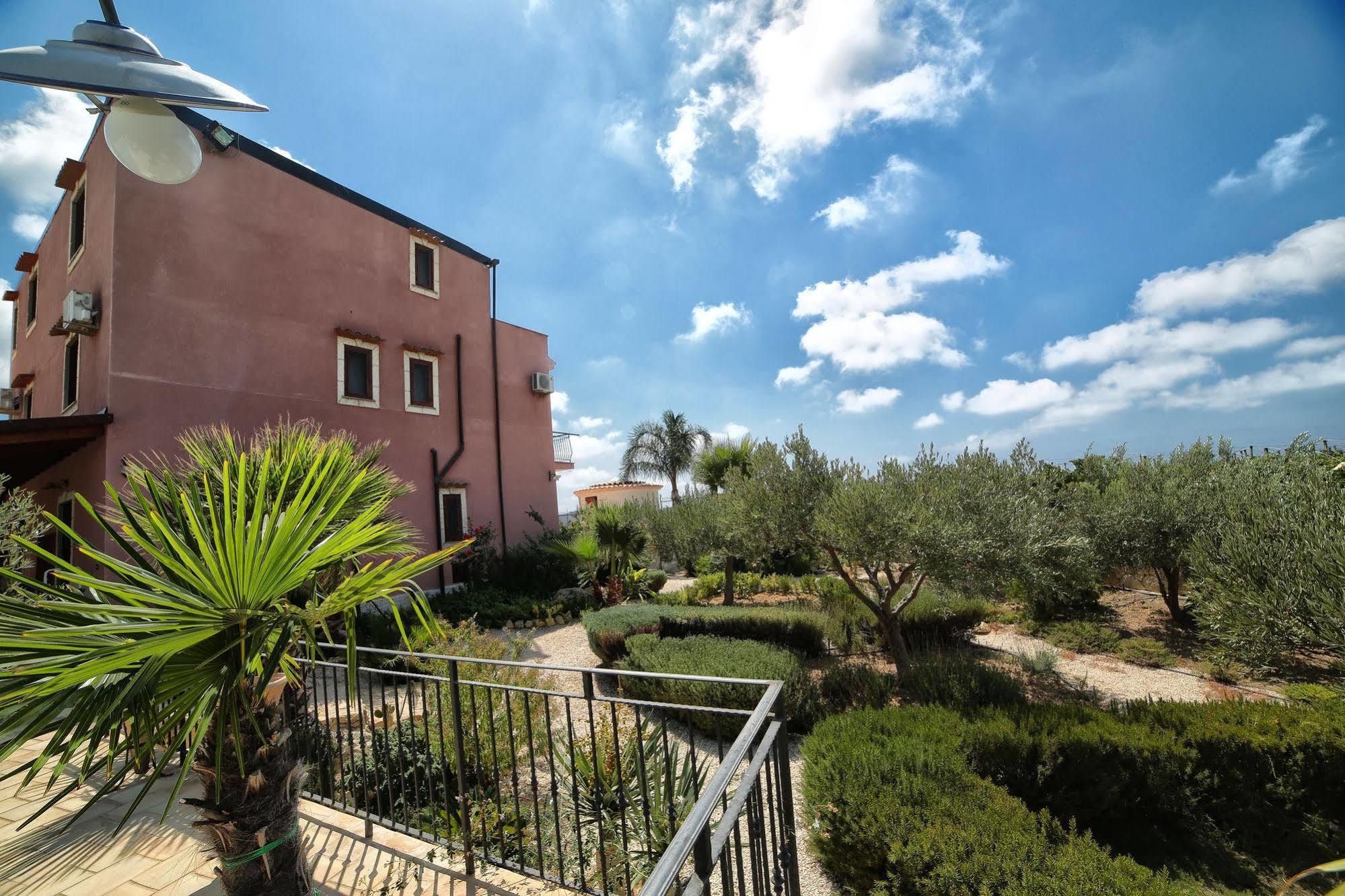 Il Mirto E La Rosa Bed and Breakfast Agrigento Eksteriør billede